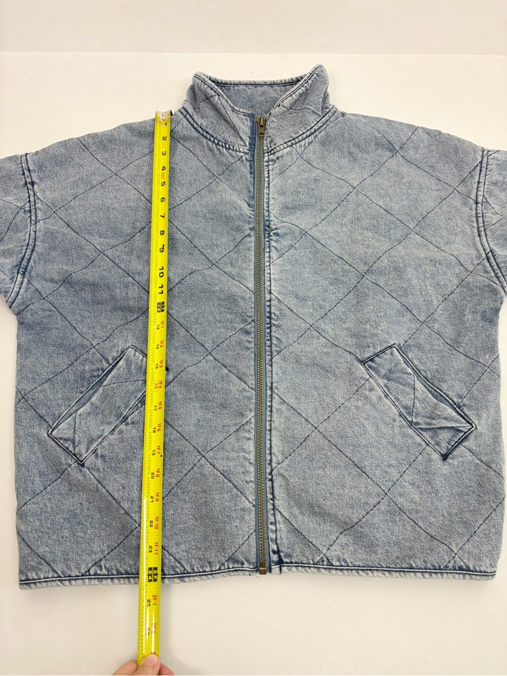 VICI Xander Quilted Denim Jacket in Medium Wash Size S - Picture 9 of 9